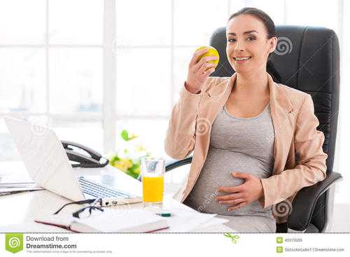 育儿嫂证书在哪里考_怀孕初期不能吃什么,做乌克兰助孕试管婴儿预防卵巢早衰
